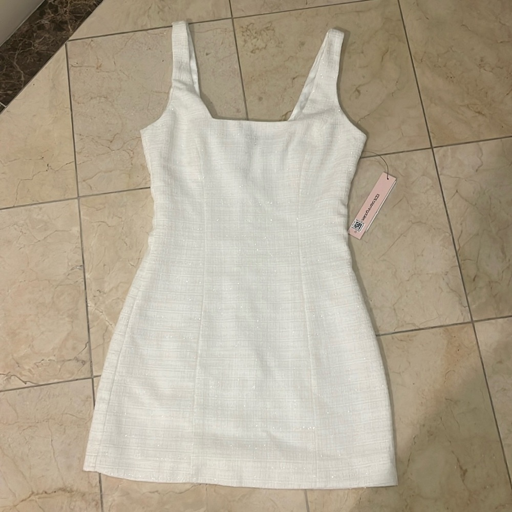Brand new white aqua dress with a bit of sparkle. Size XS